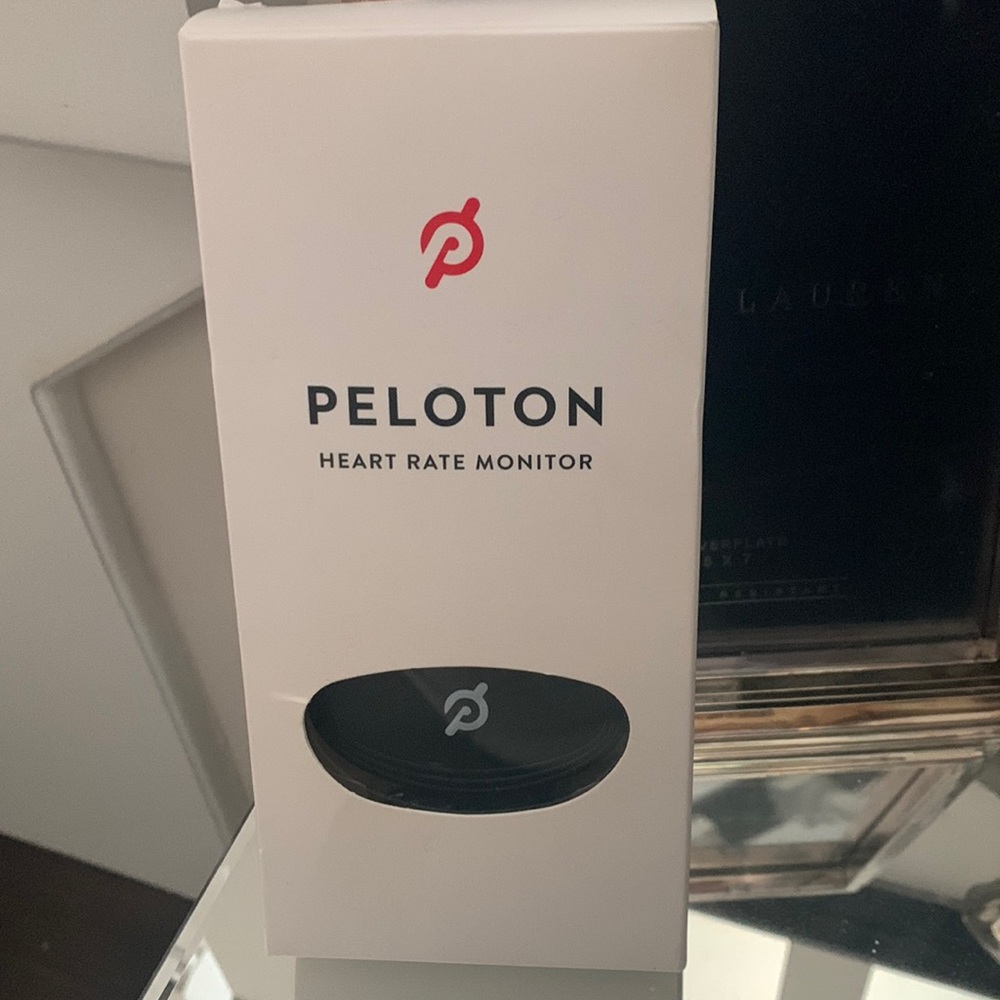 PELOTON HEART MONITOR